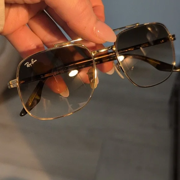 Ray Bans - Picture 3 of 6